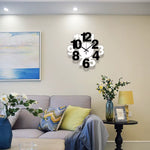 Horloge Murale "Black & White Splicing" – Design Créatif & Chiffres Arabes - Vignette | La Belle Horloge