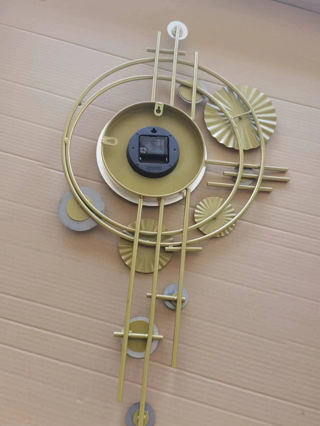 2025 New Large Wrought Iron Wall Clock European Home Study Bedroom Background Wall Decoration Living Room Silent Quartz Clocks
