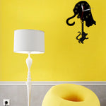 Horloge Murale Chat avec Balancier Pendulaire – Acrylique Deluxe & Affichage LED - Vignette | La Belle Horloge