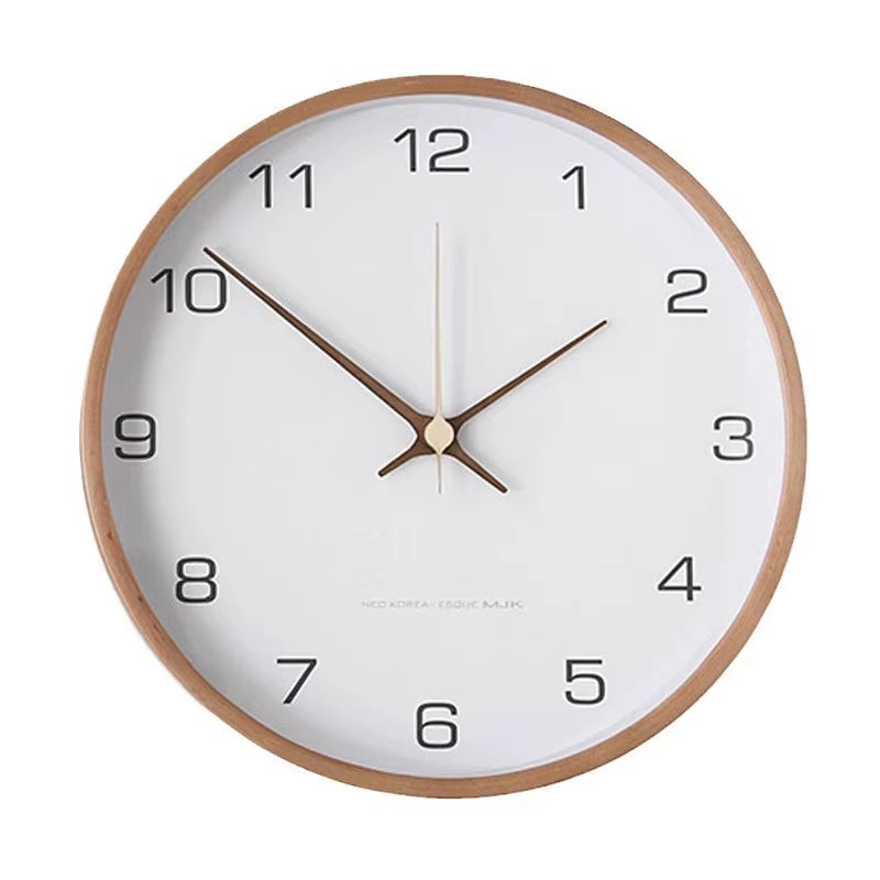 Silent Wall Clock in the Porch Restaurant, Fashionable Wood Clock
