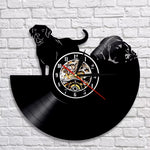 Horloge Murale "Pug & Friends" – Vinyle Recyclé & Design Multi-Races Canines - Vignette | La Belle Horloge