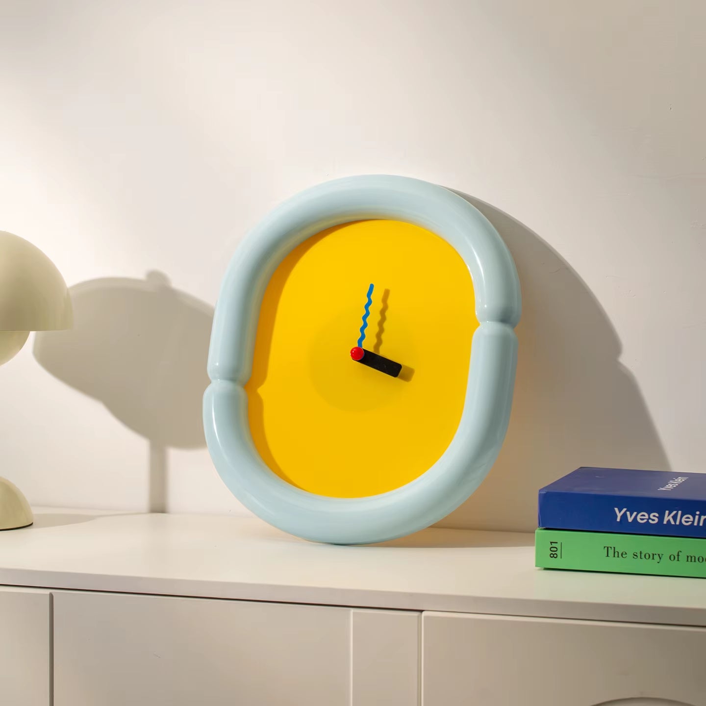 Creative Art Wall Clock Living Room Bedroom Clock Cream Wind Nordic Shaped Acrylic Wall Hanging Decorative Oval Art Wall Clock