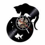 Horloge Murale "Chat Malicieux" – Vinyle Recyclé & Design Silhouette Original - Vignette | La Belle Horloge