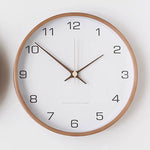 Horloge Murale Helsinki Aspect Bois — Design Scandinave - Vignette | La Belle Horloge