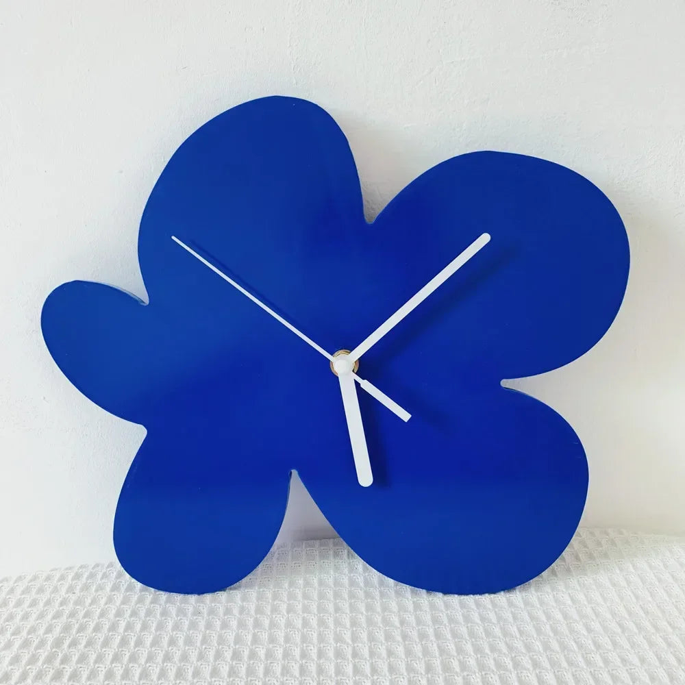 INS Retro Klein Blue Wall Clock Flower Shape Silent Mute Clocks Nordic Studio Home Decor Figurines Desktop Ornaments Photo Props