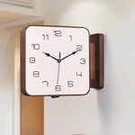 Horloge Murale d'Angle Double Face Carrée en Bois — Design Minimaliste Silencieux - Vignette | La Belle Horloge
