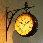 Horloge murale double face en fer forgé — style gare, potence 30 cm - Vignette | La Belle Horloge