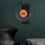 Horloge Murale "Éclipse" – Design Géométrique Noir & Noyer avec Pendule Silencieux - Vignette | La Belle Horloge