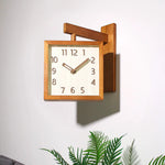 Horloge d'Angle Double Face en Bois – Design Carré Minimaliste - Vignette | La Belle Horloge