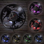 Horloge Murale Vinyle "Chevaux Sauvages" – Design Équin 3D & Éclairage LED - Vignette | La Belle Horloge