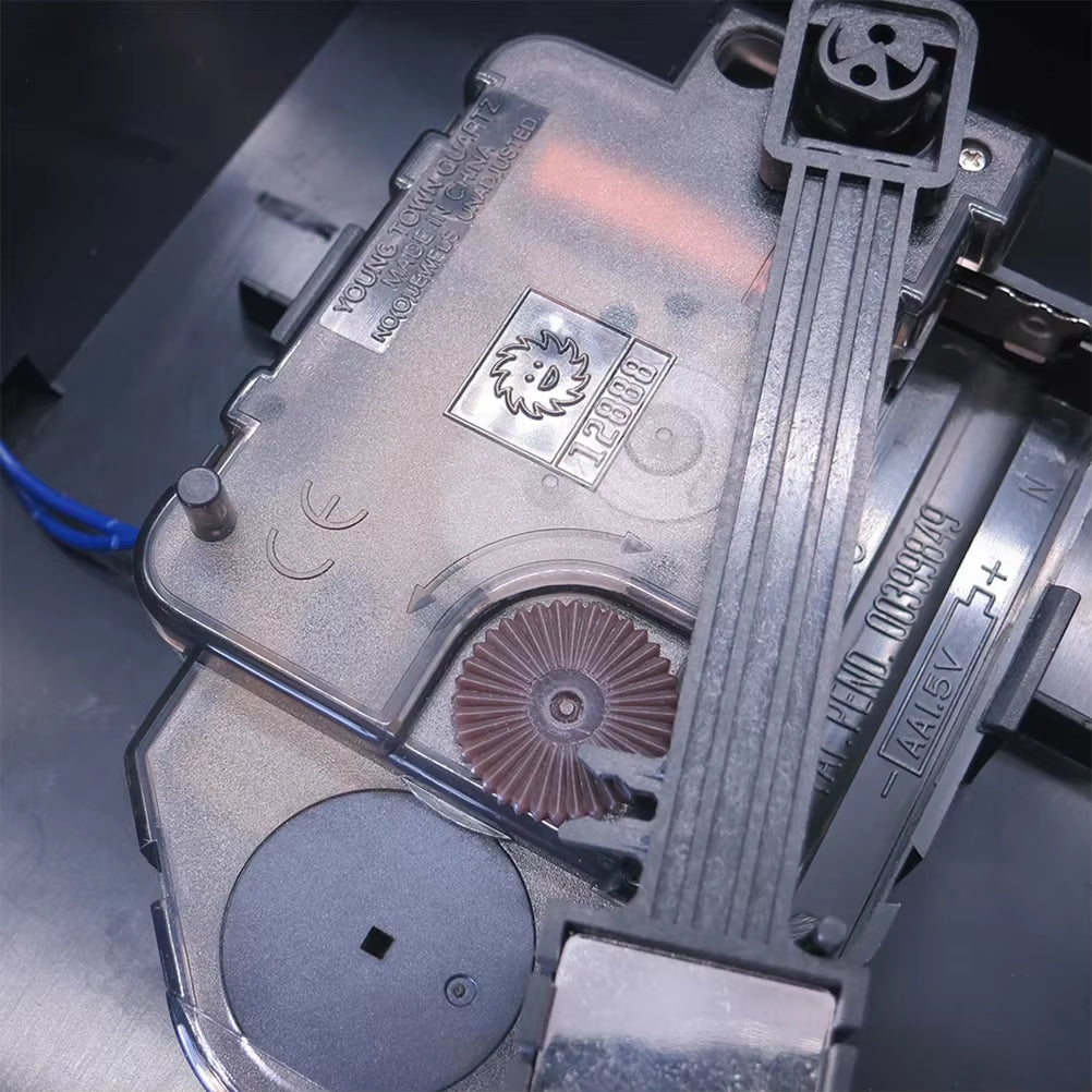 1PC Creative Elegant Cuckoo House Hanging Clock Wall Clock Wooden Clock with Chime and Pendulum for Home Office Living Room