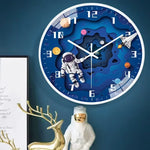 Horloge Murale Enfant Espace Astronaute – Chambre Garçon Silencieuse Design Cosmos - Vignette | La Belle Horloge