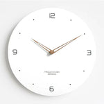 Horloge "Nordic Minimalist" – Design Blanc Épuré & Aiguilles en Bois - Vignette | La Belle Horloge