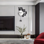 Horloge Murale Design Originale – Chiffres Géants Déconstruits Noir et Blanc - Vignette | La Belle Horloge