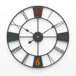 Horloge Murale en Métal Noir – Design Industriel Ajourée Chiffres Romains - Vignette | La Belle Horloge